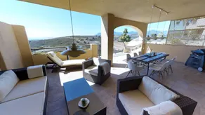 Bright apartment with breathtaking view - Image 2