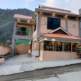 Moon Lodges Naran - Image 4