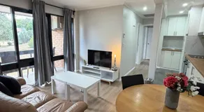 Cozy 2BR, 1 parking, 4 Sleep, Woden,Canberra , pet free, free parking - Image 2