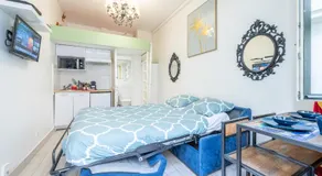 Little boudoir of Paris Champs-Elysées - Image 2