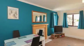 Holly Tree Cottage - Image 2
