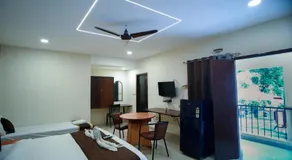 RAAJNEST SERVICE APARTMENTS - Image 3