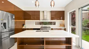 Luxury Hilltop Brand-New 5BD Holiday Home - Image 3