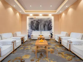 Vienna International Hotel Huidong High-speed Railway Station - Image 4