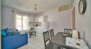 Chloi Apartment - Image 4