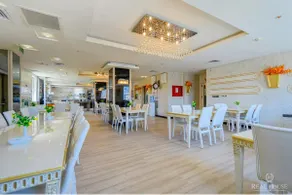Real House Hotel - Image 5