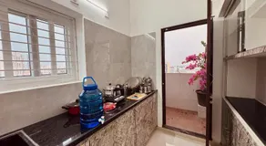 THS Suites - Luxurious 2 BHK AC apartments with Tirumala Views - Near Marriott, Taj and ITC 5 star hotels - Walkable to PS4, A2B, Orion, Starbucks cafes - Close to Thiruchanur and Alipiri flyover - Image 3