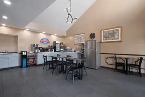 Baymont by Wyndham Commerce GA Near Tanger Outlets Mall - Image 4