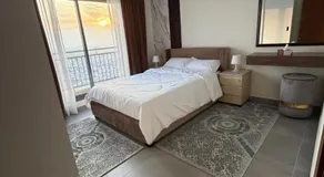Modern & Elegant Fully Equipped Apartment - Image 2