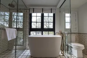 MORA Boutique Hotel - Image 4