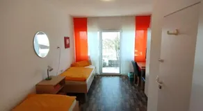 Gaststätte Zur Tribüne - Image 2