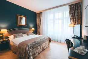 Elysee Hotel - Image 2
