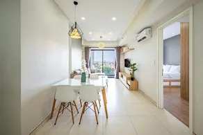 Masteri Luxury City Apartment - Image 2