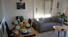 Moderne og hyggelig lejlighed  med fælles pool i Denia, på Costa Blanca, Spanien med plads til 6 personer - Image 4