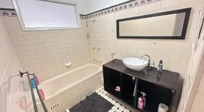 Queen Room in Two Story House with Swimming Pool - SW3 - Image 2