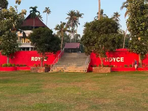 Royce Resort - Image 3