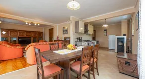 House Rose - Image 2