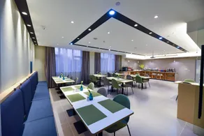 Home Inn Style Wuxi Anzhen High-speed Railway East Station RT-Mart - Image 5