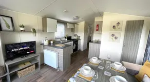 Beautiful 3BR Holiday Home in Stunning Location - Pass the Keys - Image 3