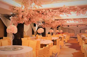 Huaqiao Hotel - Image 2