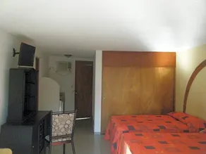 El Tropicano - Image 2