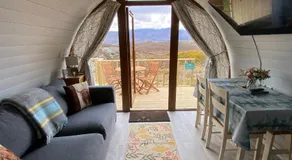 Duirinish Pods with Private Hot Tubs and Duirinish Bothy with No Hot Tub - Image 2