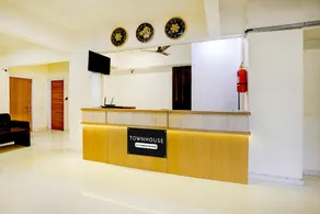 Townhouse Vangani Railway Station Formerly Hotel Chadha - Image 3