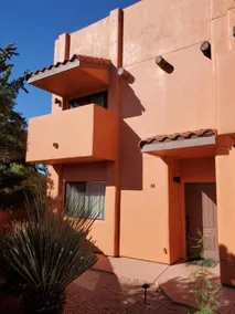 Red Rock Luxury - Image 1