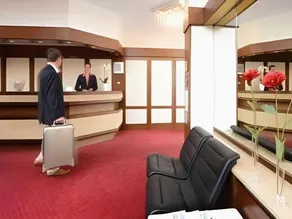 Tante Alma's Mülheimer Hotel - Image 3