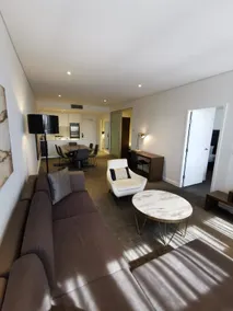 Convenient Residence - Chatswood 1 Bedroom plus Study - Image 5