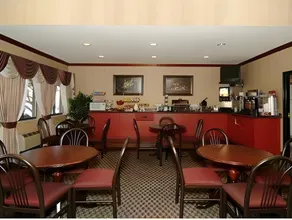 A VICTORY SUITES - WARREN - Image 5