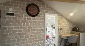 Lambrina Boutique rooms - Image 4