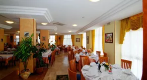 Grand Eurhotel - Image 4