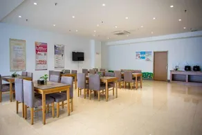 GreenTree Inn Jiangyin Zhouzhuang Shiji Avenue Business Hotel - Image 3
