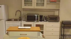 Exquisite & Serene 1 Bedroom, 1 Full Bath Apartment - Image 2