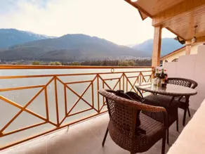 Hill River Resort By West Western -Property of the Year 2024-25 - Central Heated & Air Cooled, Near Mall Road - Image 4