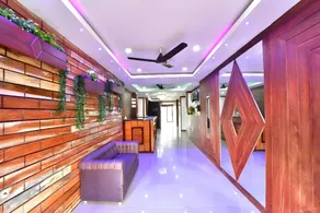 Holiday N Holiday Beach Resort And Spa - Image 4