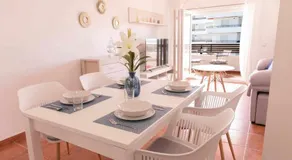 Apartamento nuevo junto a la playa , vistas al mar - Image 3