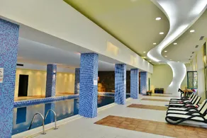 Hotel MARVEL - FULLY RENOVATED FREE Beach Access - Image 5
