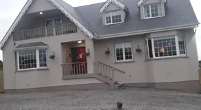 The Curragh Country House Accommodation - Image 4