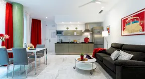 Sevilla Central Suites Apartamentos Puerta Jerez - Image 5