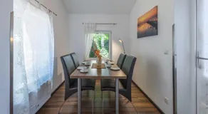 Seeperle - Charmante Ferienwohnung mit Kamin und kostenfreiem Parkplatz - Image 4