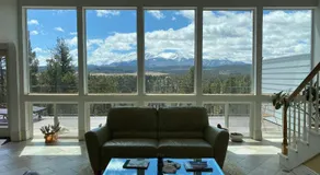 Pikes Peak Paradise Bed and Breakfast - Image 2