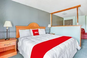 Garden Cove Hotel Suites - Image 1
