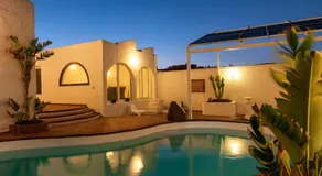 Terrace on the Beach - Image 3