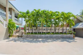Highway Hotel - Image 3