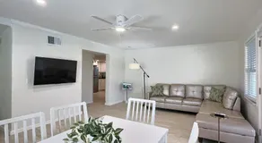 Siesta Heron Suites & Villas - Image 3