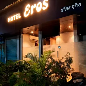 Hotel Eros - Nr Airport T2 - Image 3