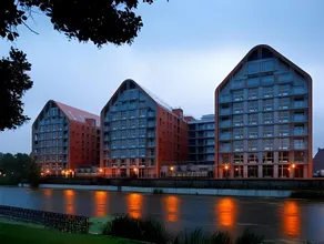 Aura - Riverside & Parking by Downtown Apartments - Image 4