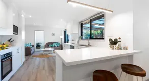 Heights Hideaway - Image 4